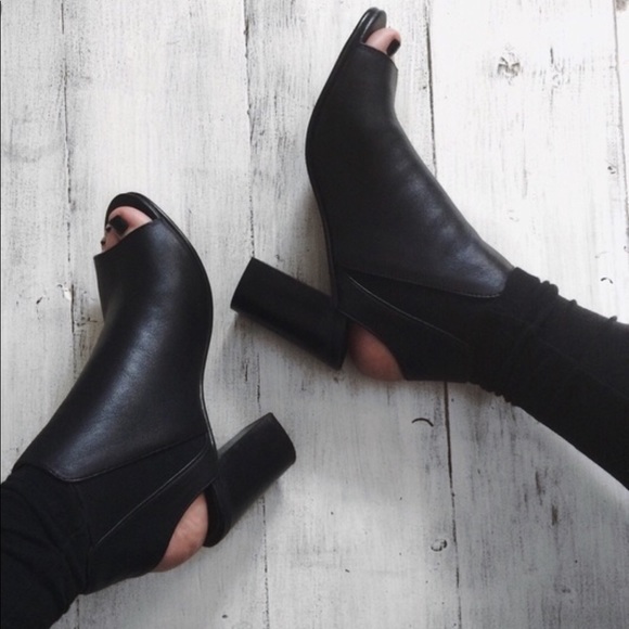 steve madden black open toe booties